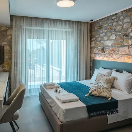 Villa Elia Stone